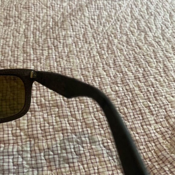 Raybans Wayfarer Leather Sunglasses - Matte Brown some leather missing price - Picture 4 of 5